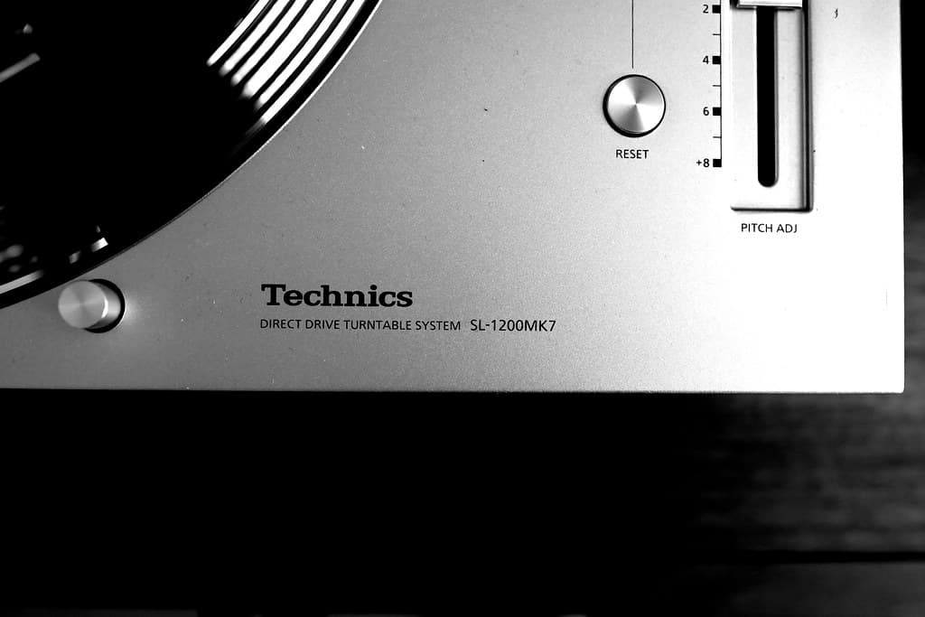 Technics SL-1200MK7 plinth badge, reset button, and pitch fader